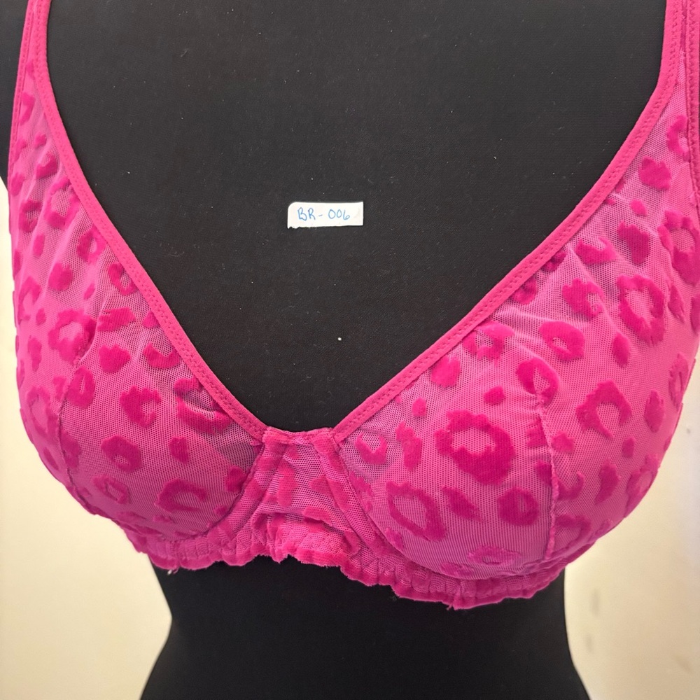 Chantelle Vibrant Pink Animal Print Bra
